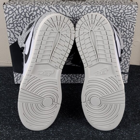 NEW Nike Air Jordan 1 Retro High OG White Cement FD1437-052 GS Size 6.5Y Sneaker - Picture 9 of 10
